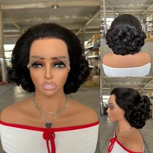 Sophisticated Black Wavy Hair Wig
